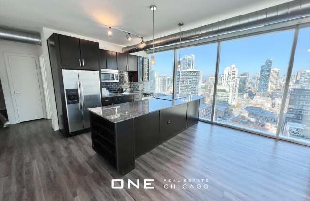 150 W Kinzie St photos photos