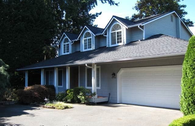 8310 NE 161st Pl - 8310 Northeast 161st Place, Kenmore, WA 98028