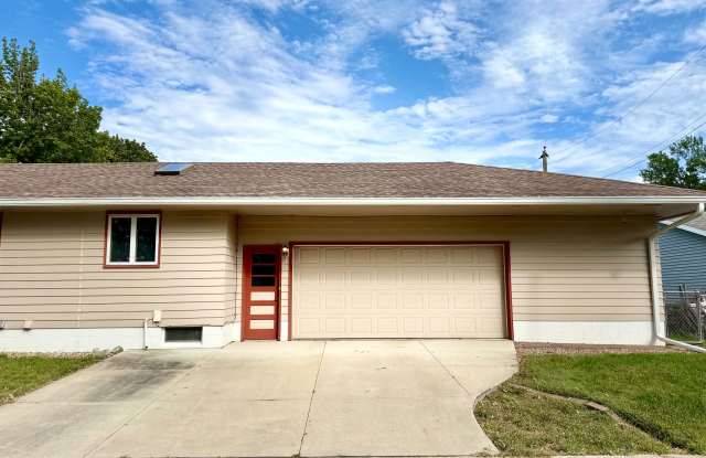 2038 16 1/2 Street Northwest Gallery 4