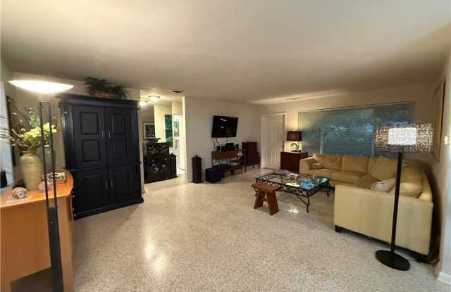 1736 36th Avenue Gallery 4