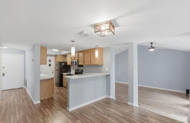 9976 Fairway Villas Ln Gallery 3