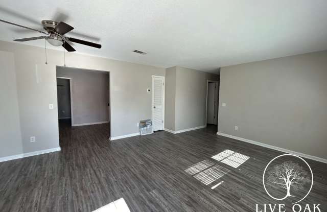 MOVE IN SPECIAL: $500 OFF 1ST MONTH'S RENT!** Gallery 4