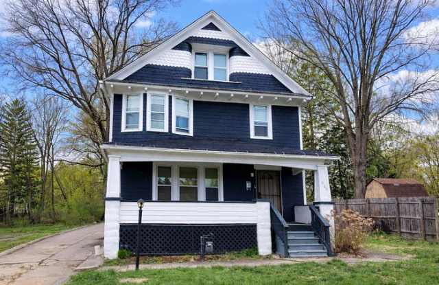 686 East Avenue photos photos