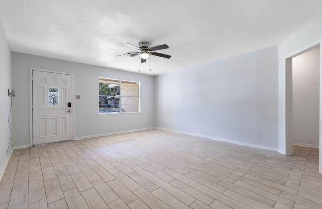 1107 Donna Kay Dr Gallery 3