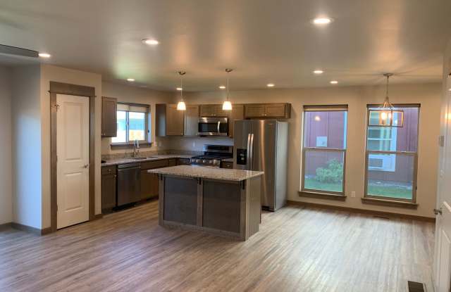 Beautiful 3 Bed, 2.5 Bath Large Townhome photos photos Beautiful 3 Bed, 2.5 Bath Large Townhome photos photos