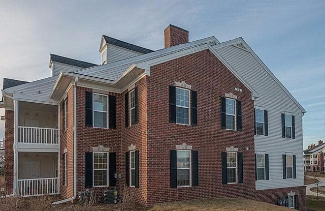 1045 W Summerfield Glen - 1045 West Summerfield Glen, Washtenaw County, MI 48103