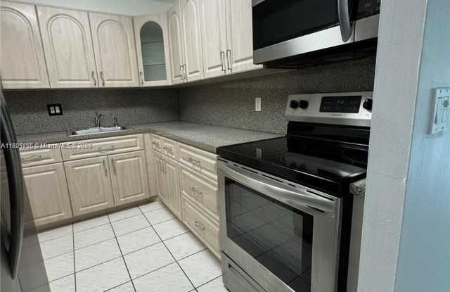 7787 SW 86th St photos photos