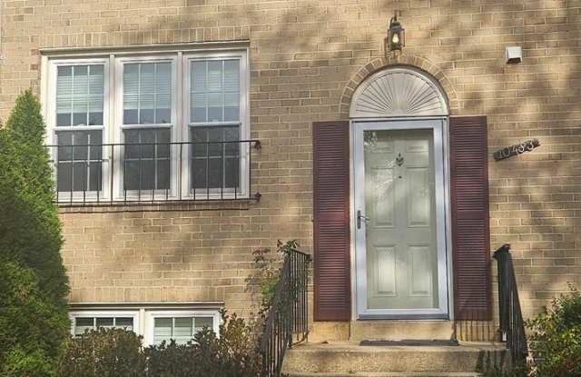 10483 MALONE Court - 10483 Malone Court, Kings Park West, VA 22032