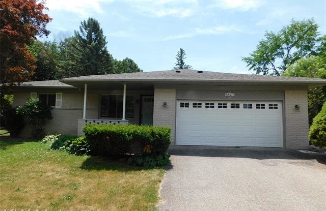6603 SQUIRREL HILL Court - 6603 Squirrel Hill Court, Oakland County, MI 48347