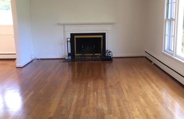 5926 FRAZIER LANE Gallery 4