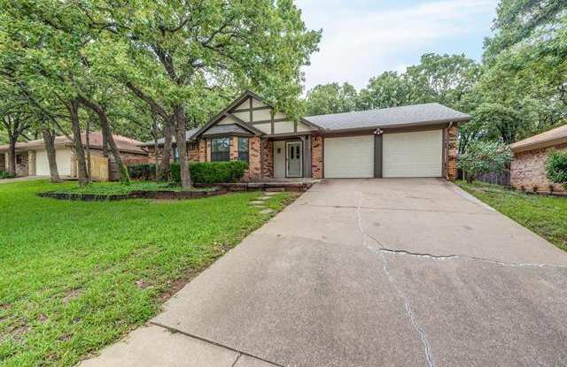 309 Bremen Drive - 309 Bremen Drive, Hurst, TX 76054