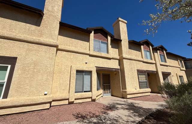 Fantastic 2bed/2.5 bath Townhome in Henderson! photos photos Fantastic 2bed/2.5 bath Townhome in Henderson! photos photos