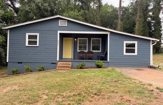 3 Bedroom 2 Bathroom Recently Renovated House Gallery 3