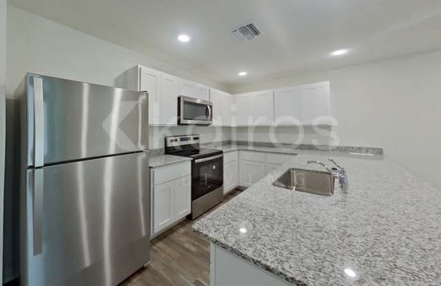 2306 Northwest 20th Place Gallery 4