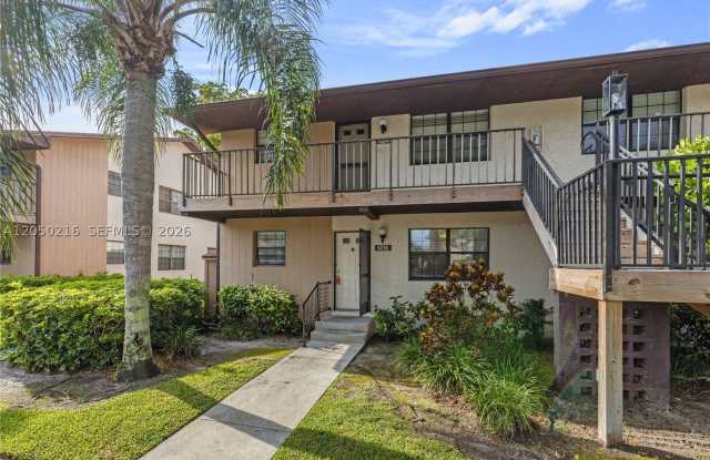 5236 Treetops Drive Gallery 2
