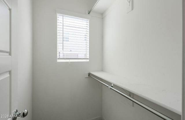 2236 W LAURIE Lane Gallery 4
