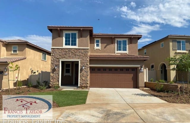 346 Misaki Way - 346 Misaki Way, Fallbrook, CA 92028