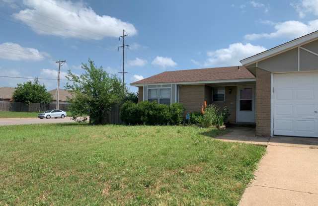 4216 SE 48th St photos photos