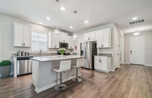 11514 CEDAR VALLEY Drive Gallery 2