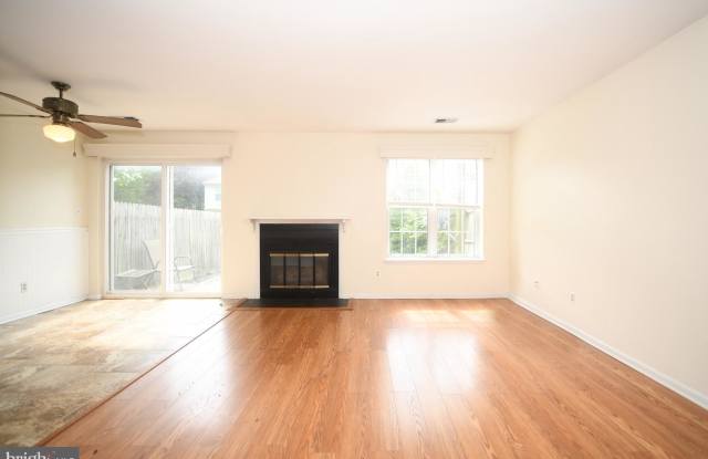 1314 RIGBIE HALL COURT Gallery 4