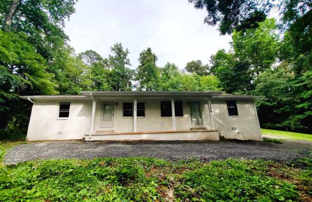 5106 Jackson Road Gallery 2