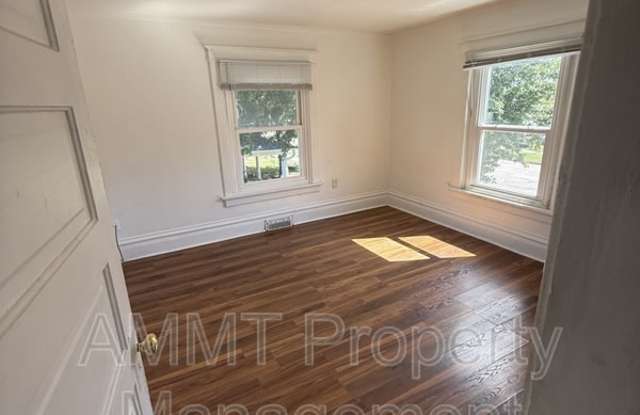 1710 A Avenue Northeast - 1 photos photos