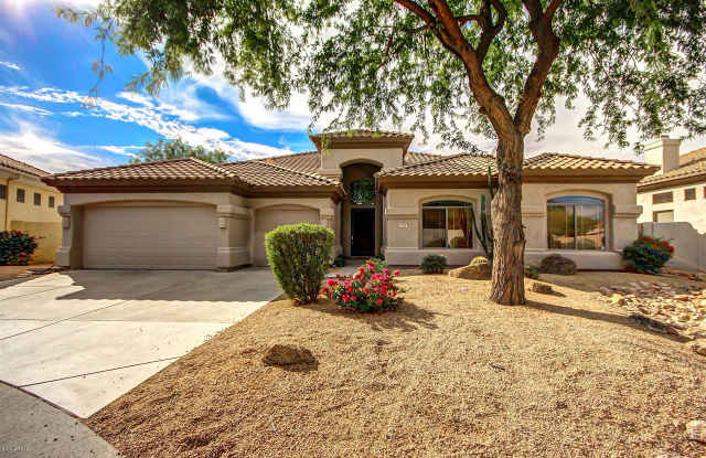 4915 E PATRICK Lane - 4915 East Patrick Lane, Phoenix, AZ 85054