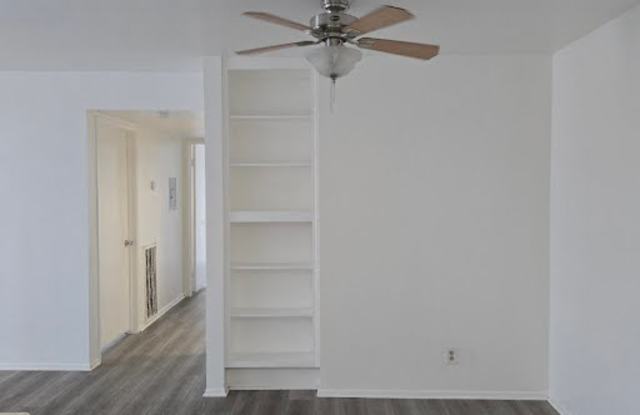 Rosamond Garden Apartments Gallery 3