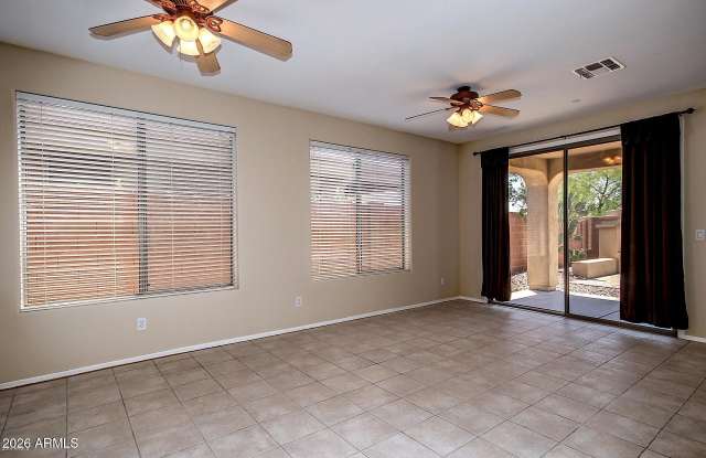 2461 W MUIRFIELD Drive Gallery 2