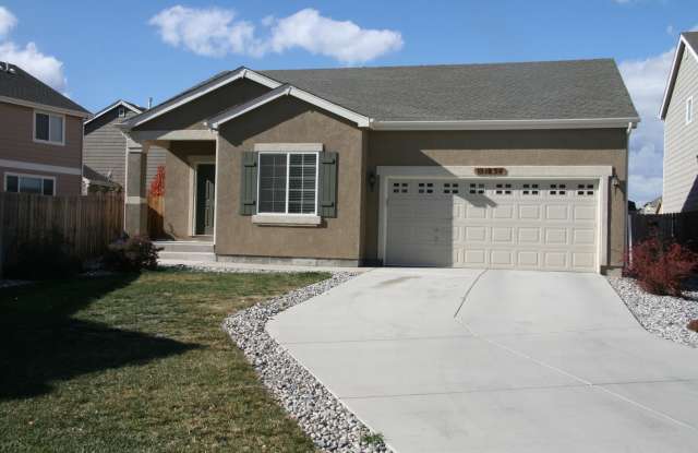 Fantastic 3 bedroom home available in Claremont Ranch! photos photos