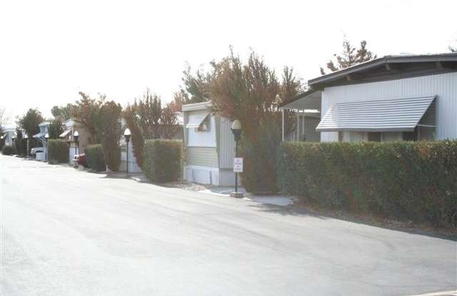 1048 West Rosamond Boulevard photos photos