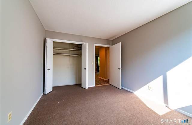 140 Woodvale Drive Gallery 2