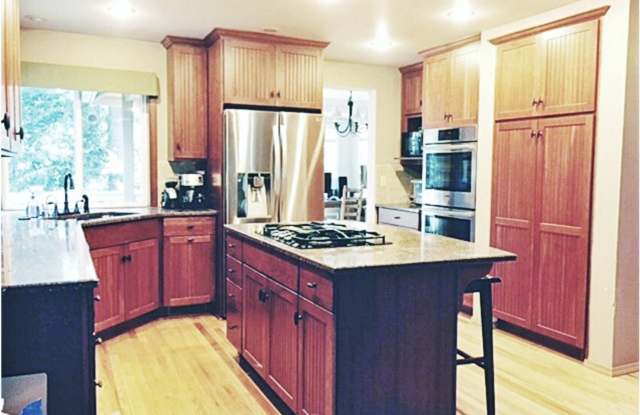 23521 SE 252nd Ct Gallery 3