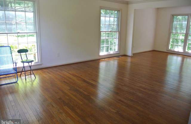 6619 WEATHEFORD COURT Gallery 2