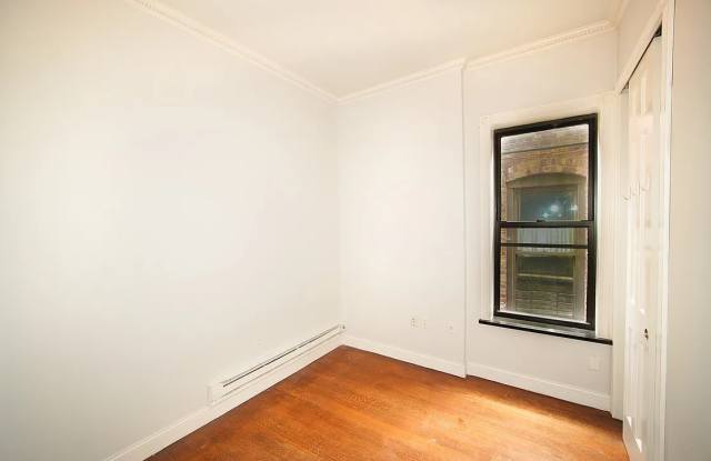 9 West 103rd St Gallery 1