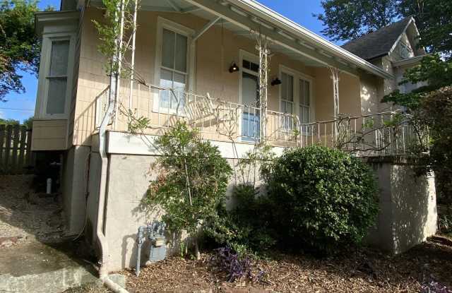 401 Rosewood Street photos photos