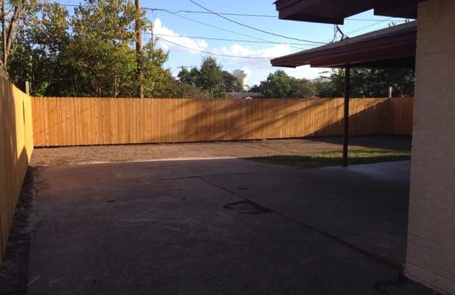 108 Moss St photos photos