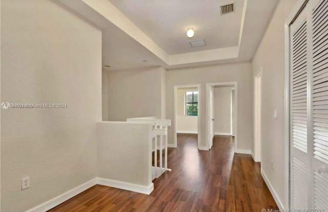 2470 SE 15th Court 2470, Homestead, FL 33035 Gallery 4