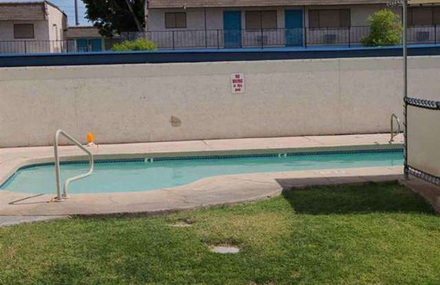 Three Bedroom Condo! Gallery 4