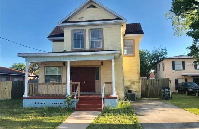 2926 W LEROY STREET - 2926 West Leroy Street, Tampa, FL 33607