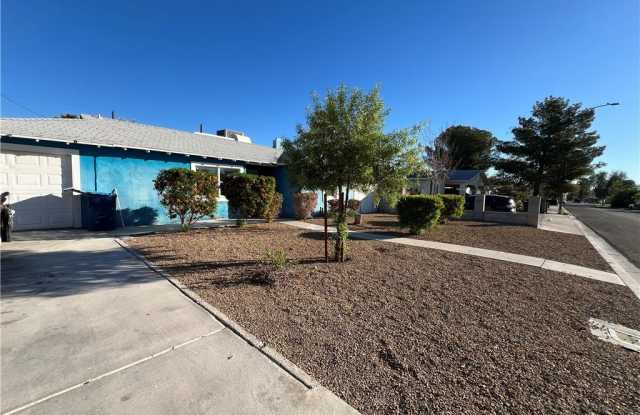 1011 Norman Avenue Gallery 2
