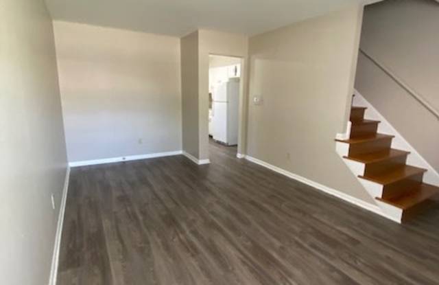 1181 Sanborn Place Gallery 4