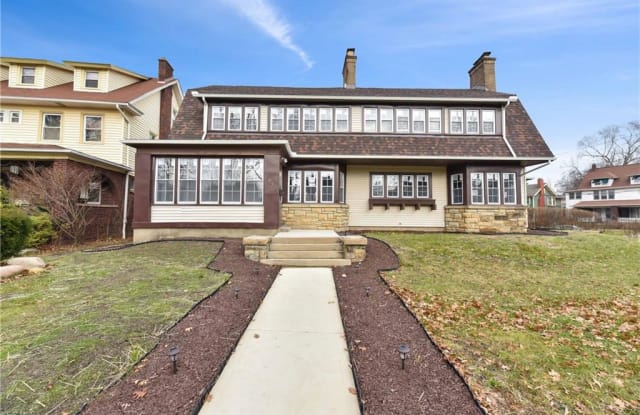 2929 Meadowbrook Blvd - 2929 Meadowbrook Boulevard, Cleveland Heights, OH 44118