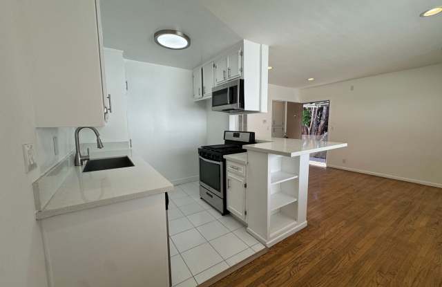 1519-1521 Purdue Ave. photos photos