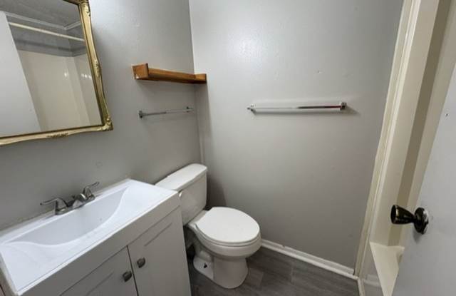 Low-Maintenance Studio with Off-Street Parking! Gallery 4