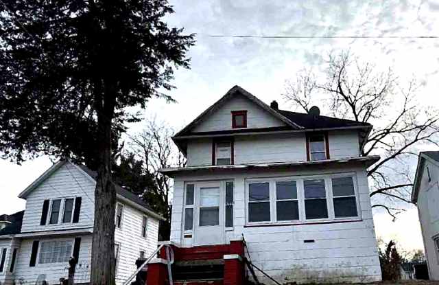 537 E Empire St photos photos