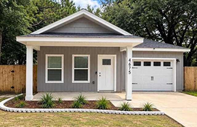 4675 Geneva Dr Gallery 1