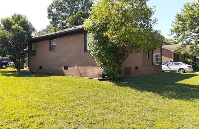 3840 Rosehaven Drive Gallery 2