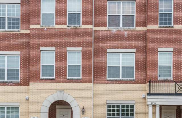 42563 HIGHGATE TERRACE - 42563 Highgate Terrace, Brambleton, VA 20148