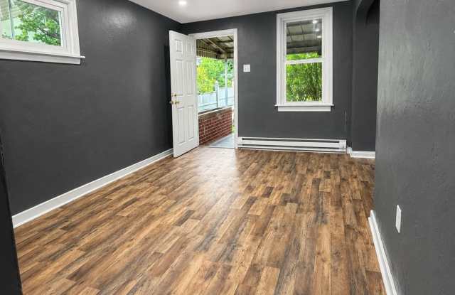 1133 Maryland Avenue - 4 Gallery 3